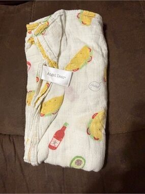 Angel Dear Taco & Avocado Muslin Swaddle Blanket - White